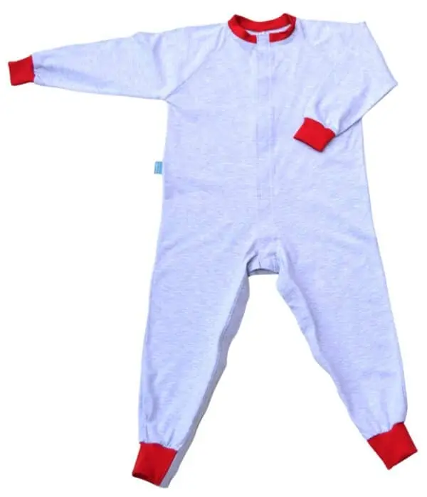 Pyjama with diaper changing with new closure