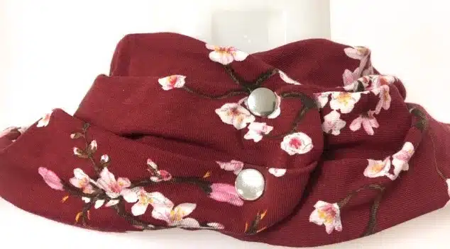 Sjaal tiener bordeaux met bloemen (240)