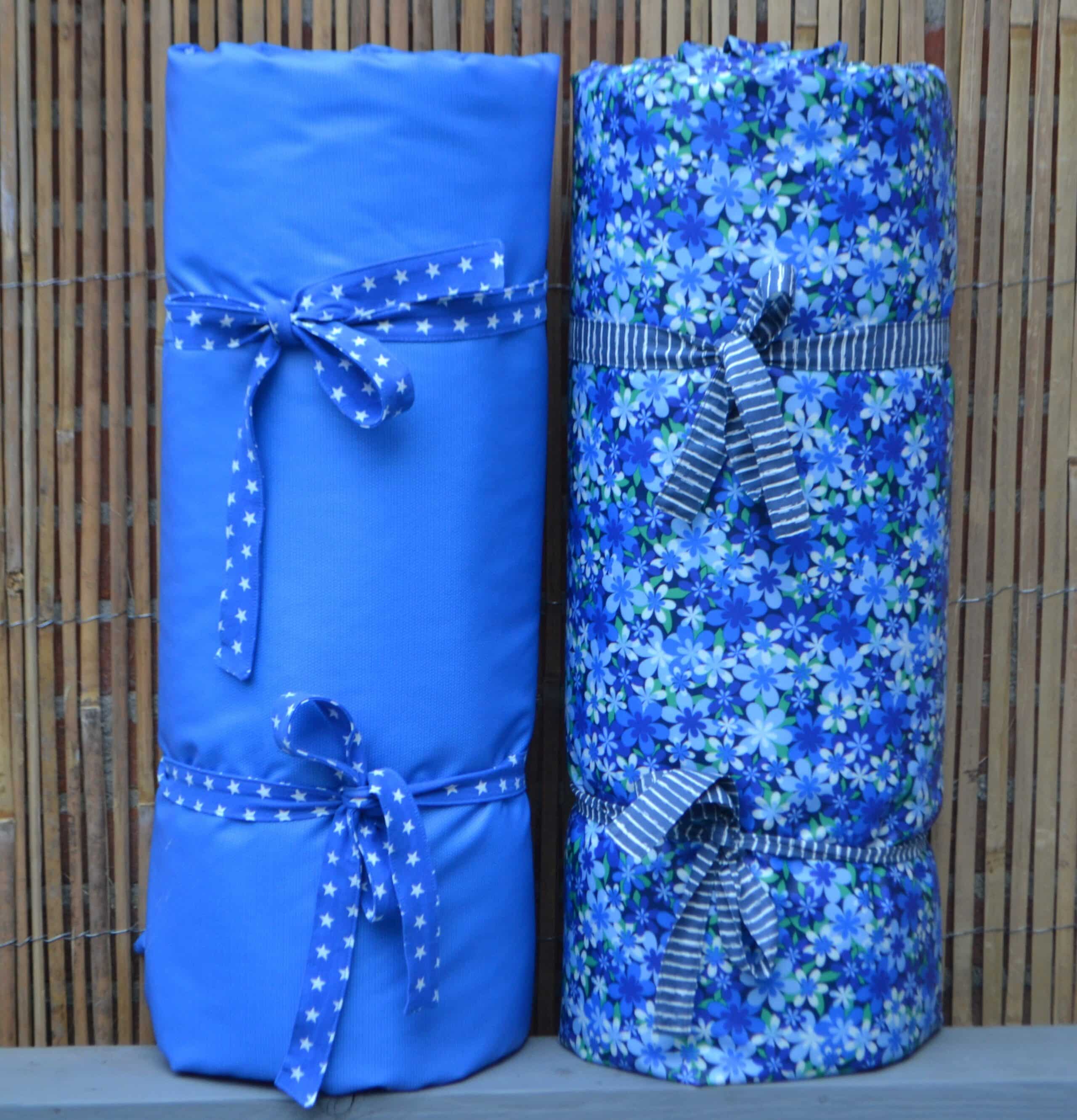 Aankleedkussen XL blue flowerfield / blauw /wit streepje