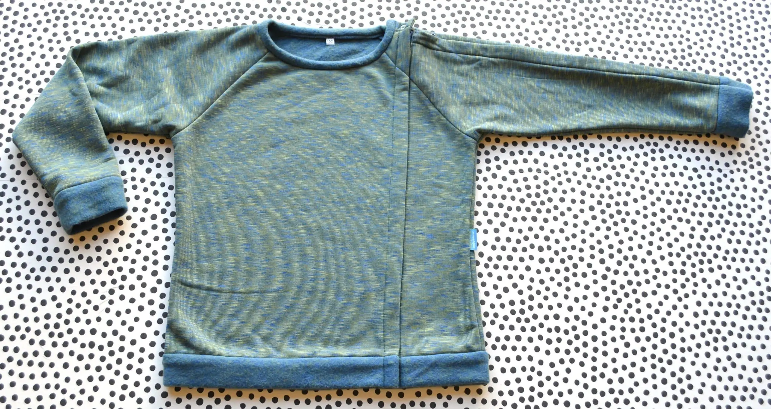 Angepasster Pullover verschiedene Farben Größe 188 – Bild 3