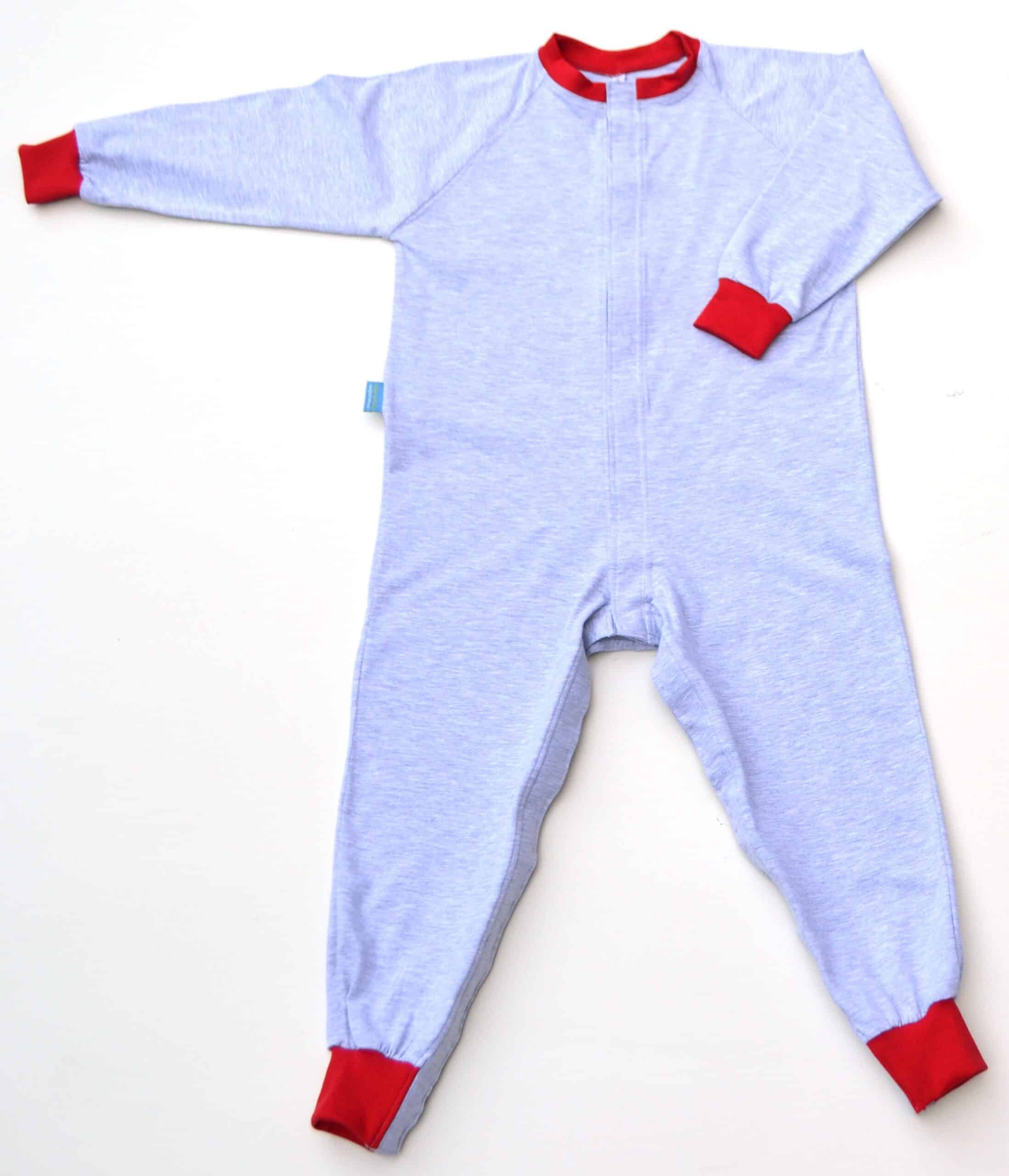 Pajamas with diaper change with new closure