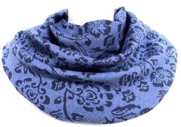 Sjaal volwassenen blauw met met donker blauwe bloemen (327)